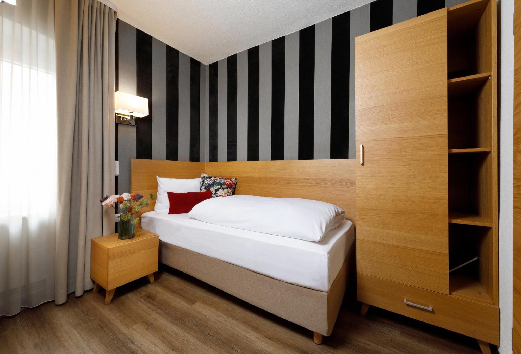 Hotel Am Peterstor Regensburg Luaran gambar