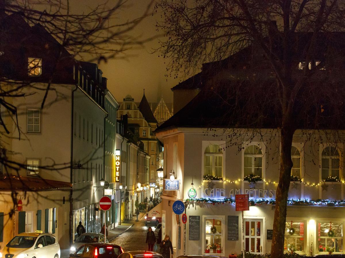 Hotel Am Peterstor Regensburg Luaran gambar